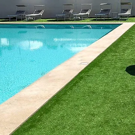 Bee Queen Ξενοδοχείο 3*