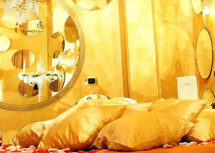 Bee Queen فركاتشورو
